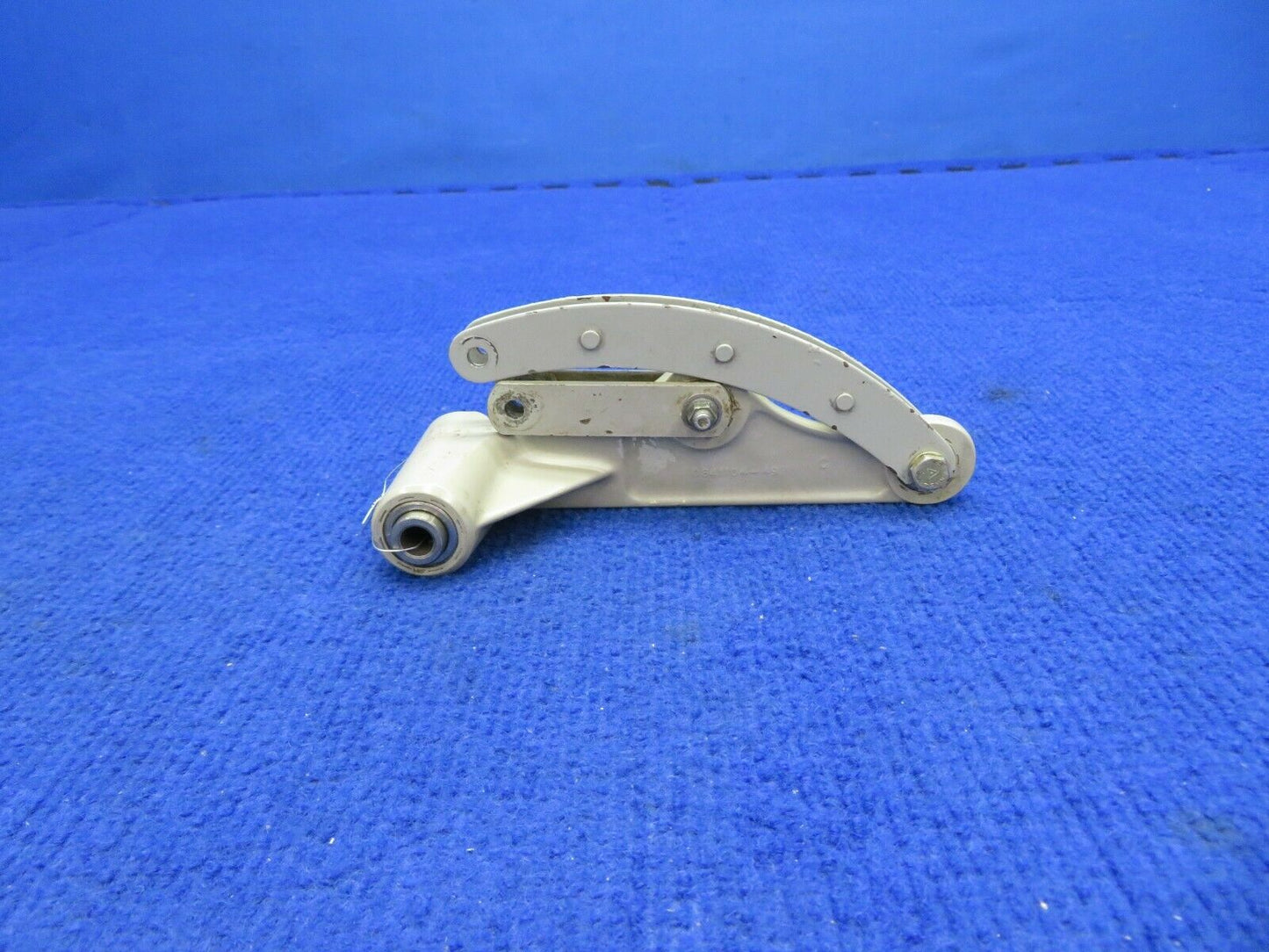 Cessna 310 / 310R Rocker Arm Bellcrank LH w/ Link P/N 0841104-3 (0422-368)