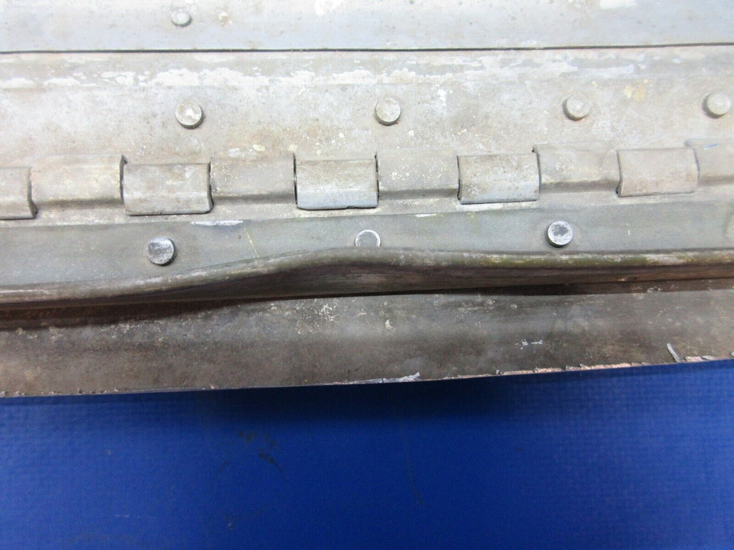 Cessna 310 / 310F RH Engine Cowl Door Assy FWD And AFT P/N 0895000-3 (1123-725)