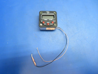 Piper PA-34-200T Seneca Quartz Chronometer / No Light P/N LC-2, AT420000 (0123-786)