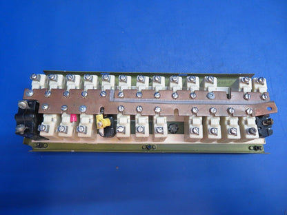 Piper PA-28-236 Dakota Circuit Breaker Panel Assy P/N 35209-00 (0223-835)