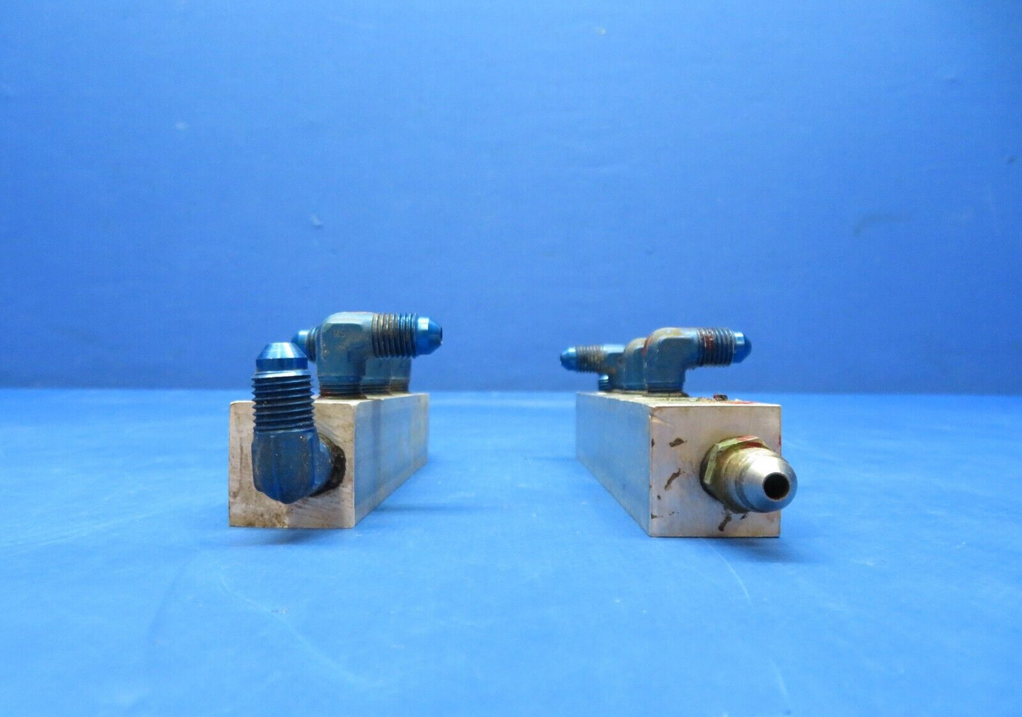 Piper PA-28R-180 Hydraulic Manifold LH & RH P/N 67521-00 (1123-420)