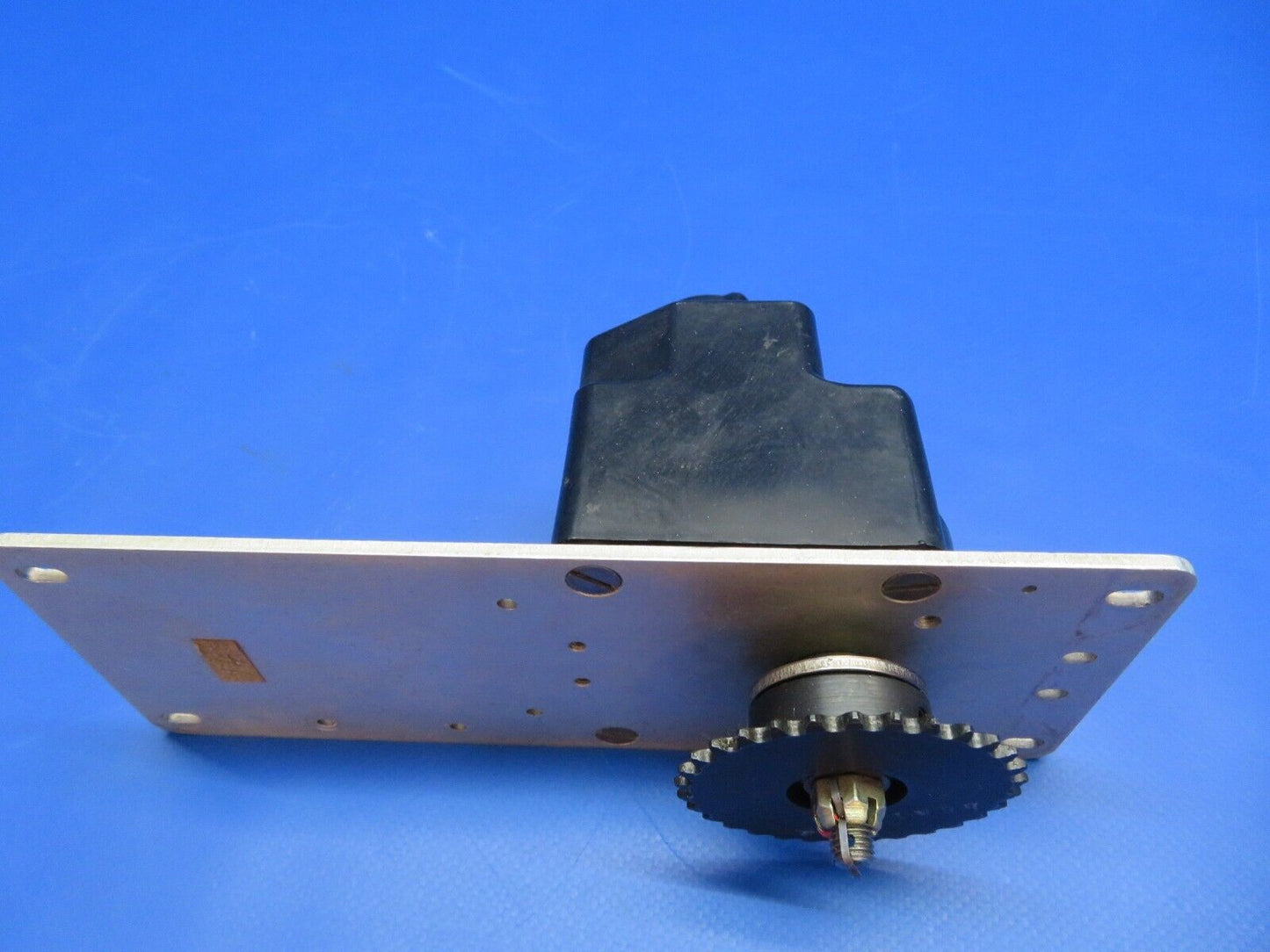 Bellanca 17-30 Viking Mitchell Industries Servo 14 V P/N 1C373-4-276 (0922-691)