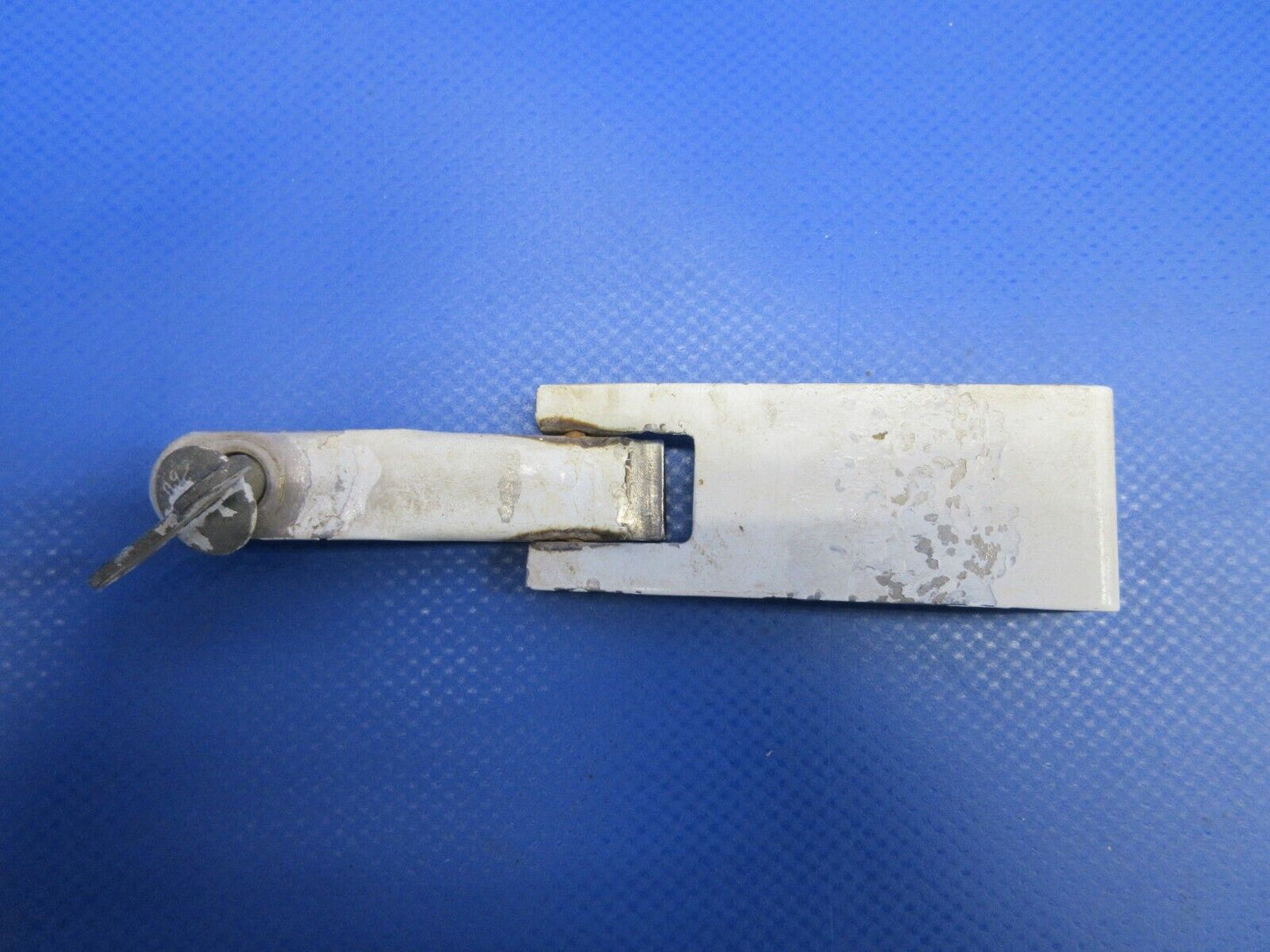 Piper PA-38-112Tomahawk Cowl Latch Assembly P/N 77712-02 (0324-1055)