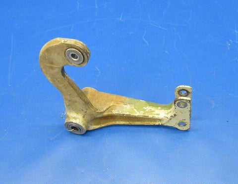 Cessna 310 / T310Q Idler Bellcrank Main Gear LH P/N 0841106-5 (0619-210)