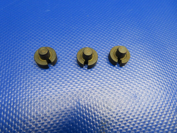 Meggitt  Aircraft Brake System Grip P/N 95-22728 LOT OF 3 NOS (1120-325)