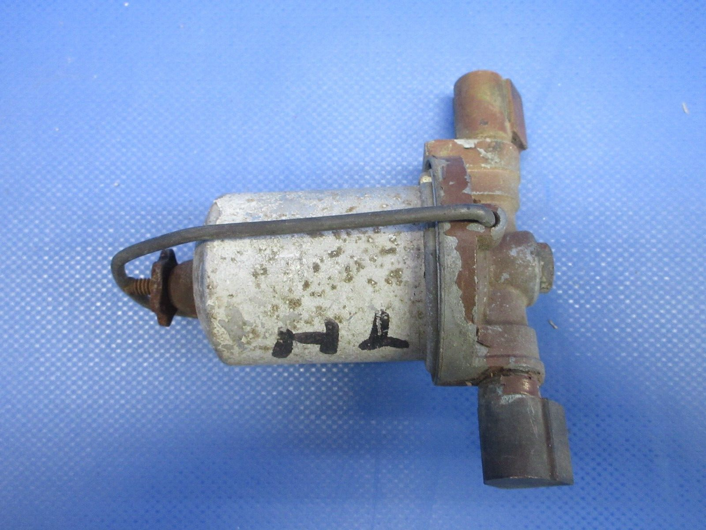 Piper Fuel Gascolator P/N 67604-02 (0224-1087)