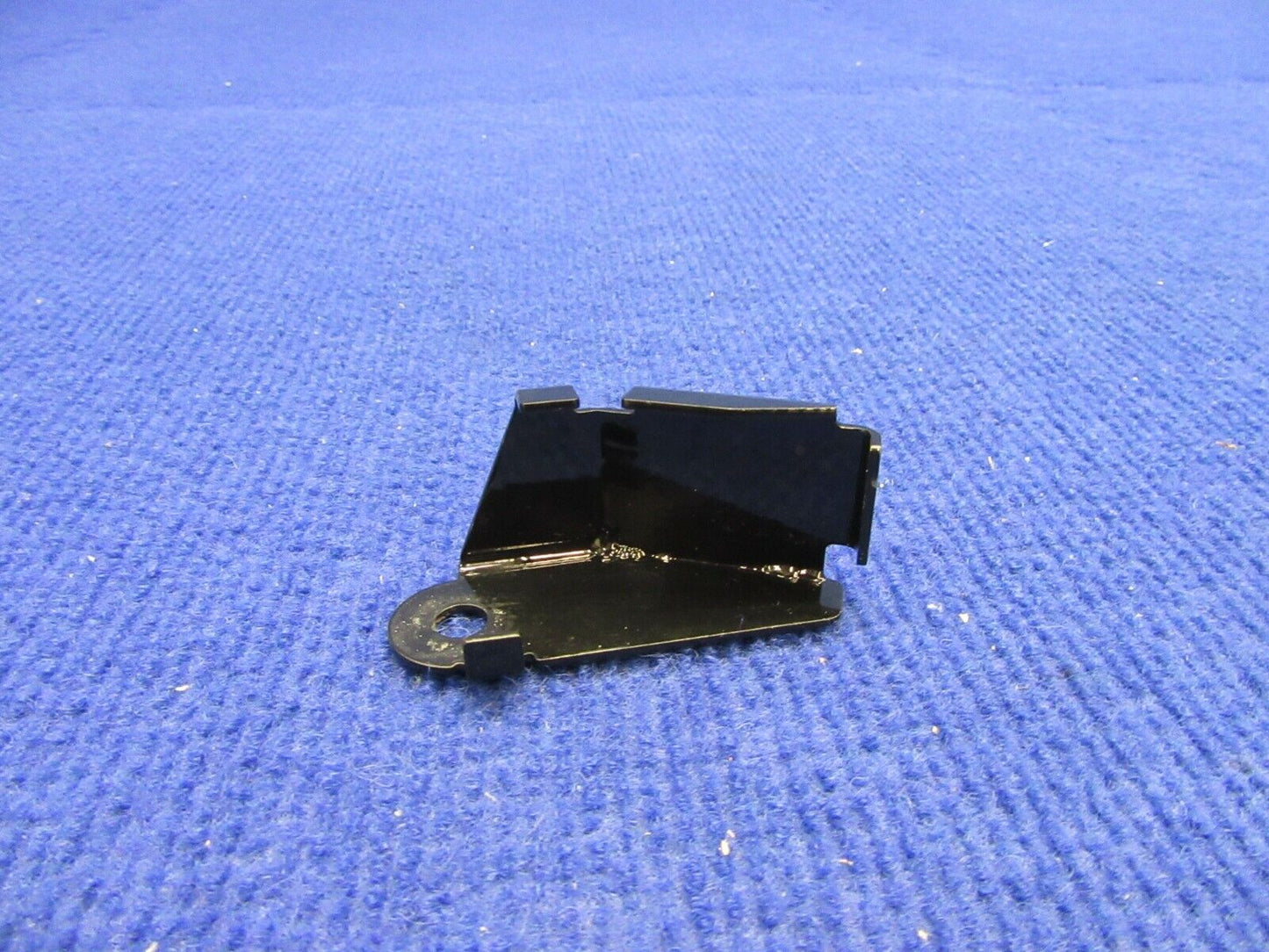 Cirrus SR-22 Door Catcher / Diverter LH P/N 17582-003 (1221-584)