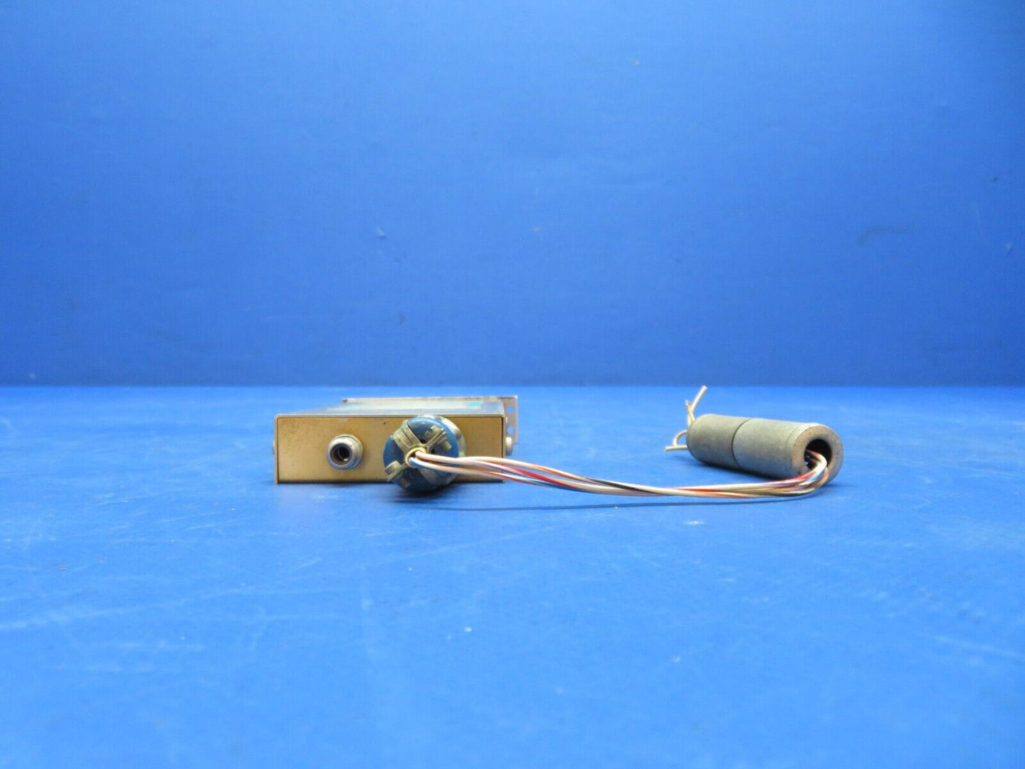 Airmarc Marker Beacon Indicator 12-28v P/N 128H (0923-500)