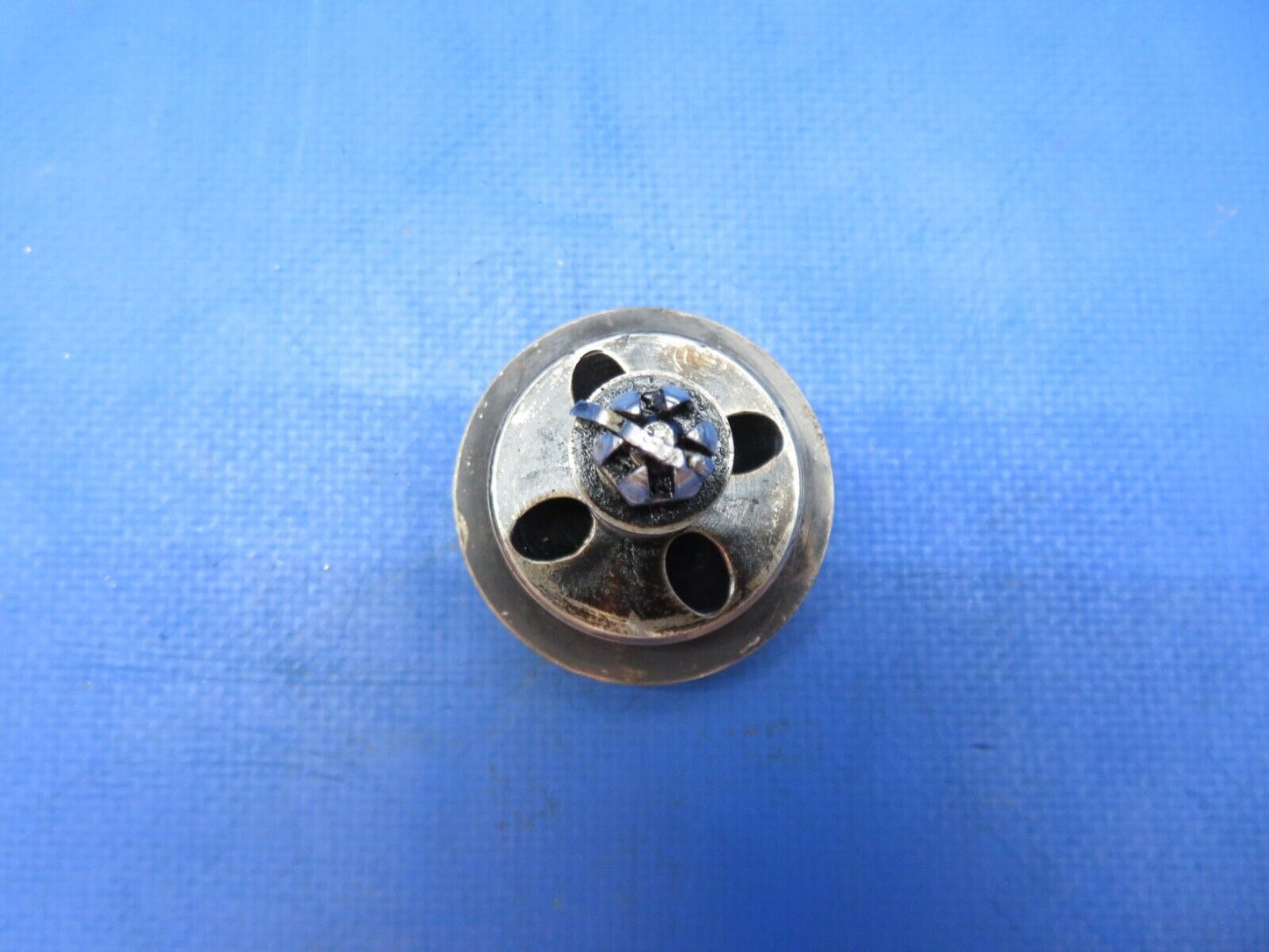Continental E225-8 Oil Check Valve Assy P/N A25132 (0723-657)
