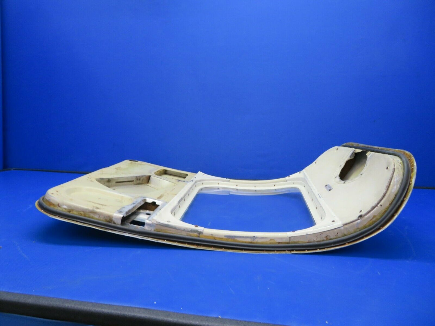 Piper PA-28R-180 Arrow Cabin Door Tinted Clear 67306-00, 67306-000 (0621-882)