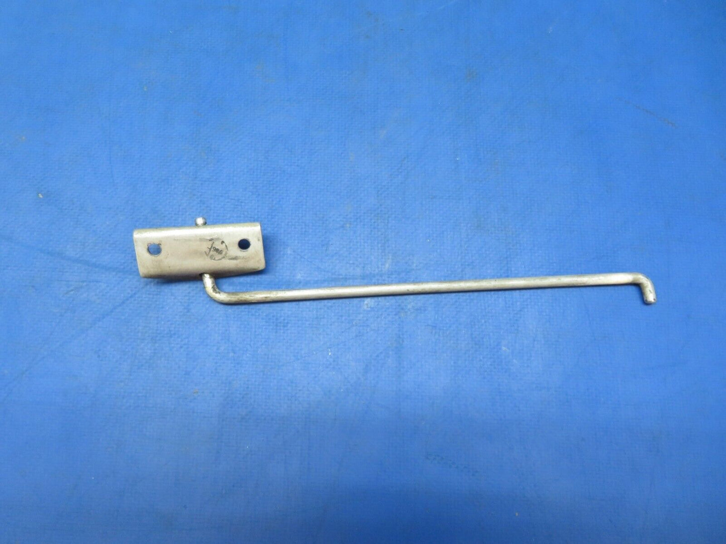 Cessna 310 / 310I Nacelle Door Stay Rod Bracket P/N 0851806-5 (1023-178)