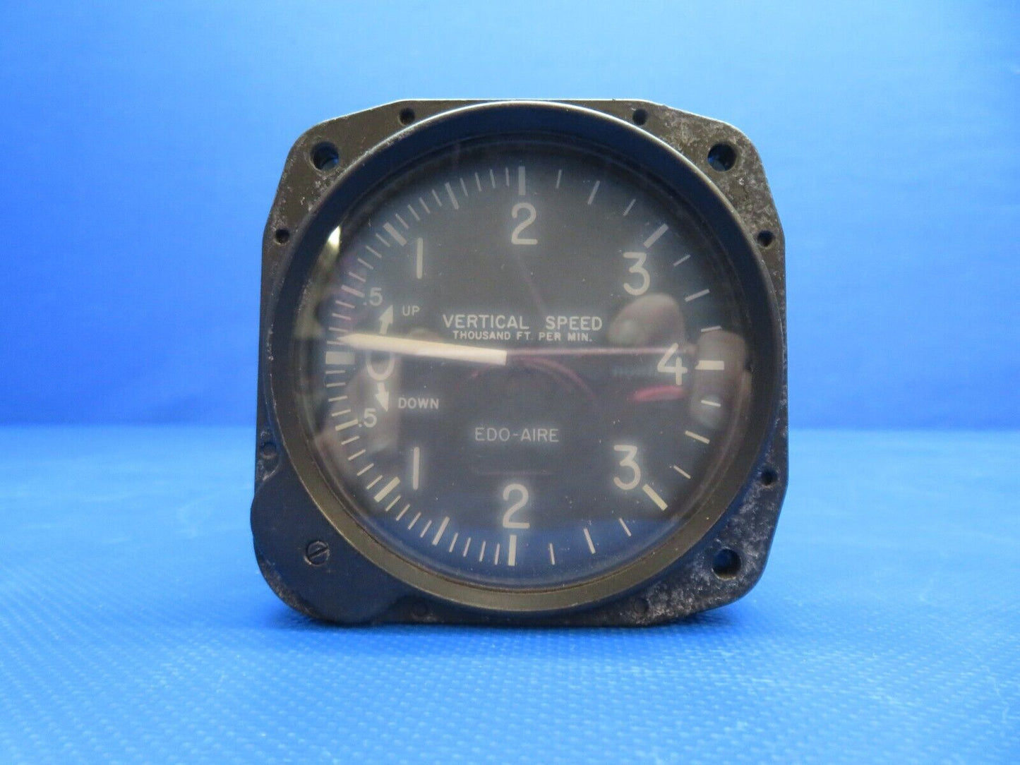 Man Cave / Decoration Aircraft Instrument LOT OF 8 (0124-302)