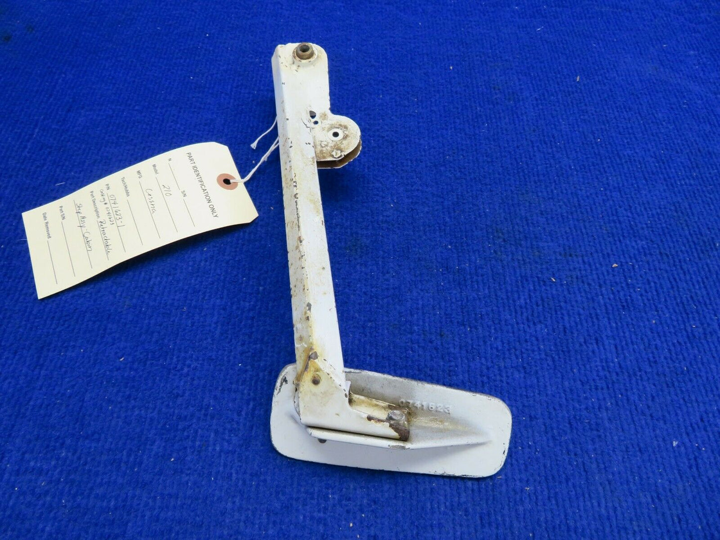 Cessna 210 Retractable Step Assy Cabin P/N 0741623-1 (0322-485)