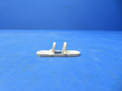 Cessna Hinge Assy P/N 0710625-1 NOS (1023-221)