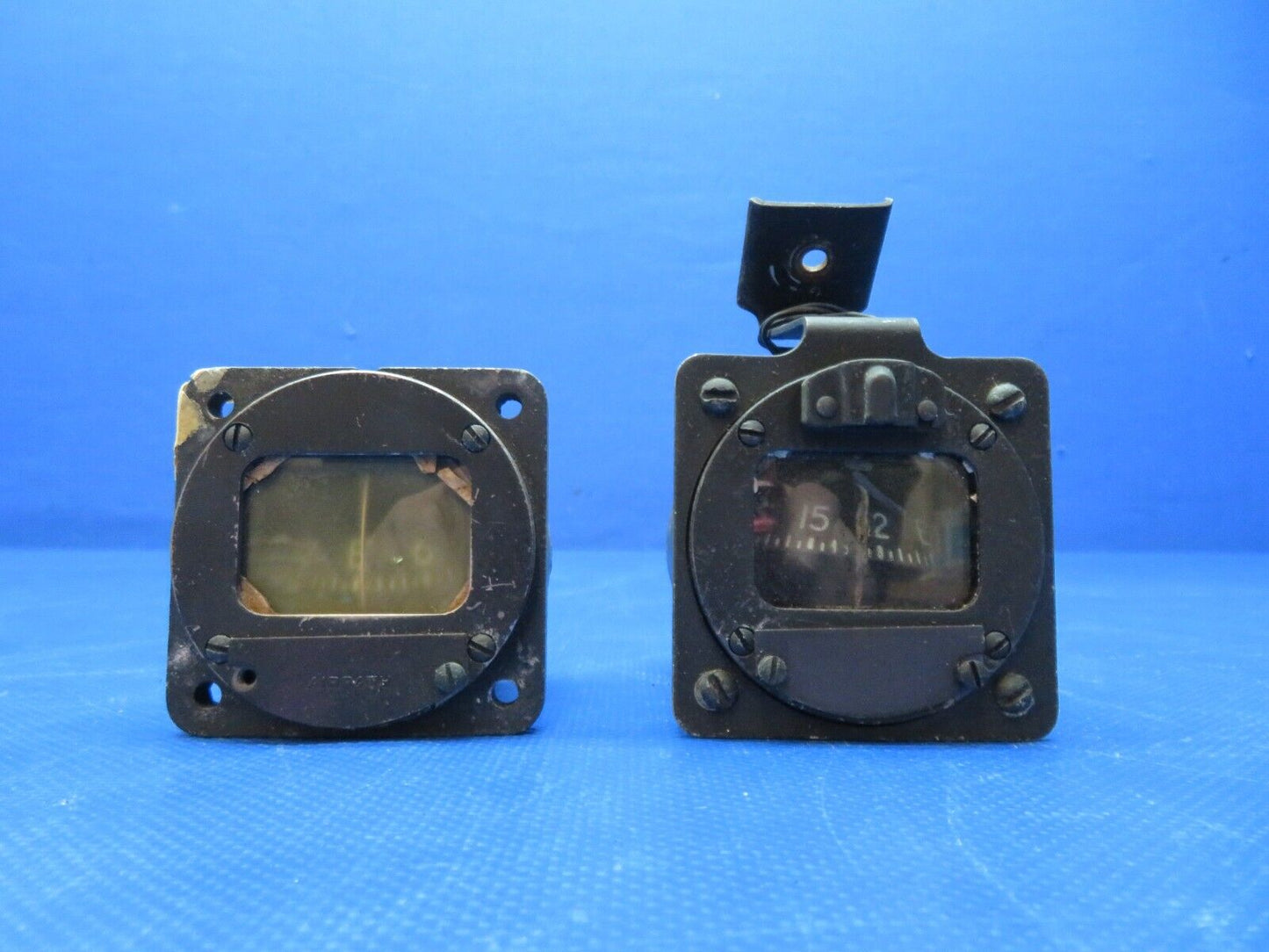 Airpath Compass P/N C660501-0201 LOT OF 5 FOR PARTS (0224-308)