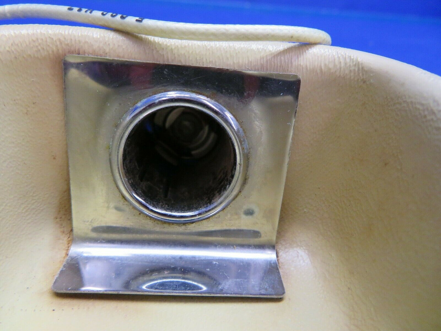 Cessna 310P Cigar Lighter & Pan P/N 0513052-8, 0811083-1 (0620-654)