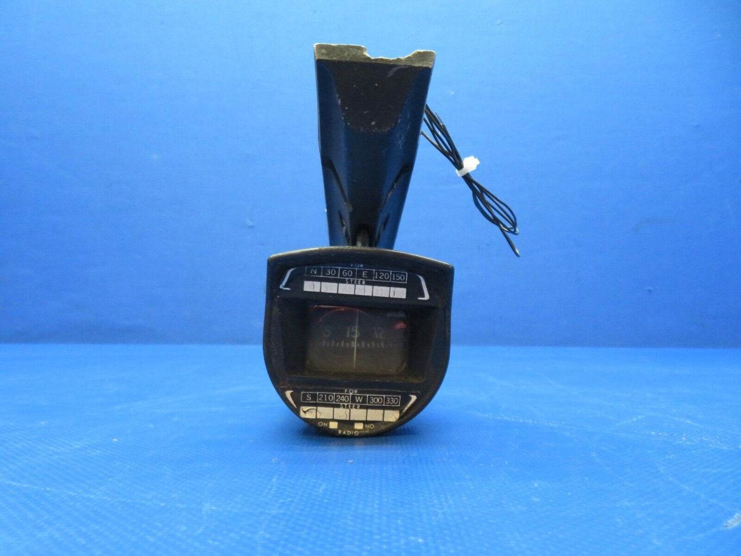 Airpath Compass P/N C660501-0201 LOT OF 5 FOR PARTS (0224-308)