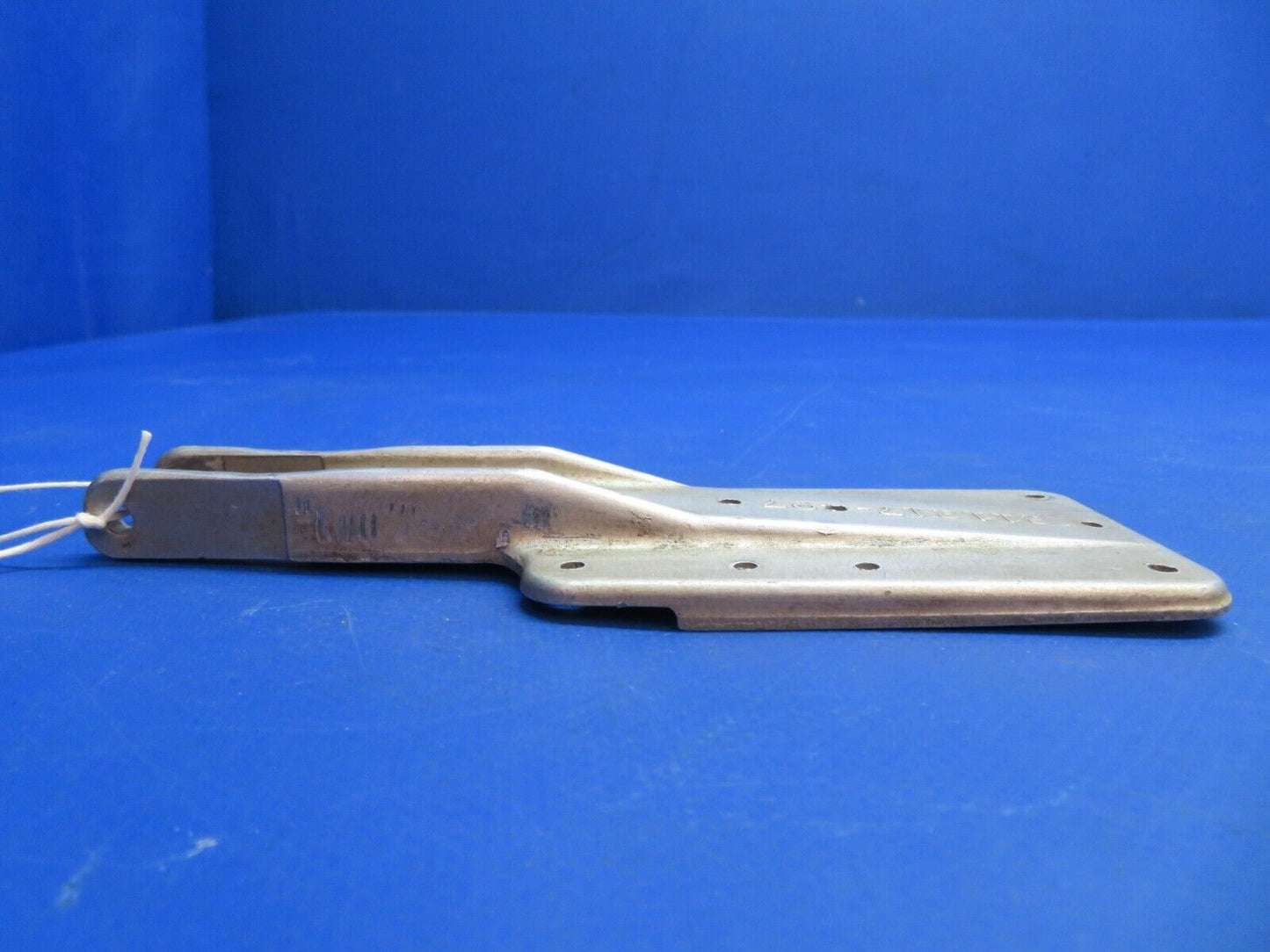 Cessna 210 Main Gear Support Door Arm P/N 1211217-1 (1122-663)