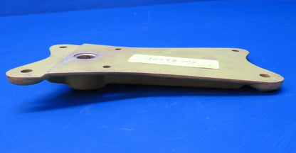 Piper Navajo Main Gear Trunion Fitting P/N 40288-000 NOS (0922-458)