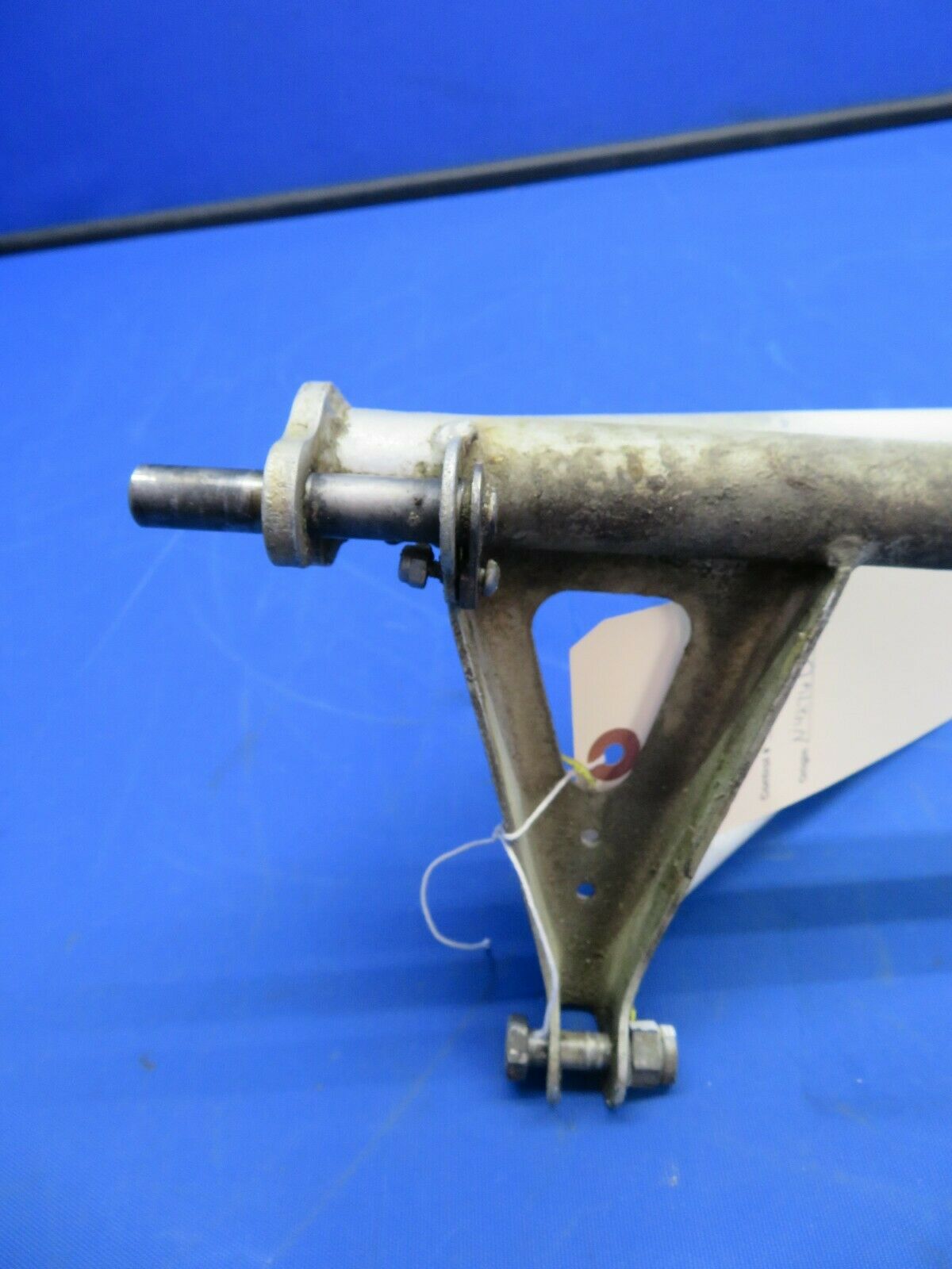 Beech Bonanza G35 Brace Main Landing Gear Retract LH 35-815102 (1120-02)