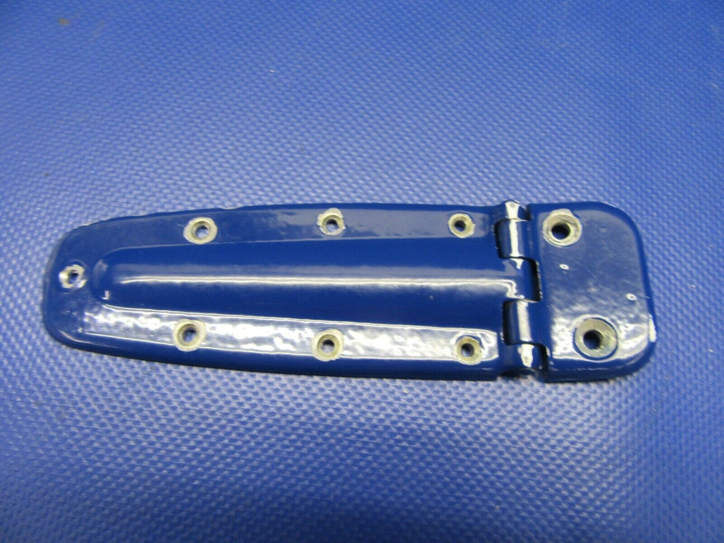 Cessna 210 Lower Hinge RH Cabin Door P/N 0711037-4, 0711037-11 (0321-314)