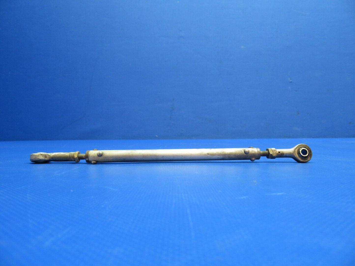 Cessna 210 Aileron Push Pull Rod Assembly P/N 1221113-4 (0124-1019)