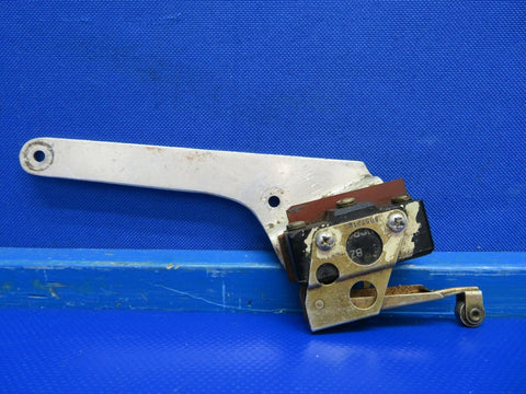 Cessna 310P Switch & Bracket Nose Gear Down P/N 0843408-2 (0620-680)