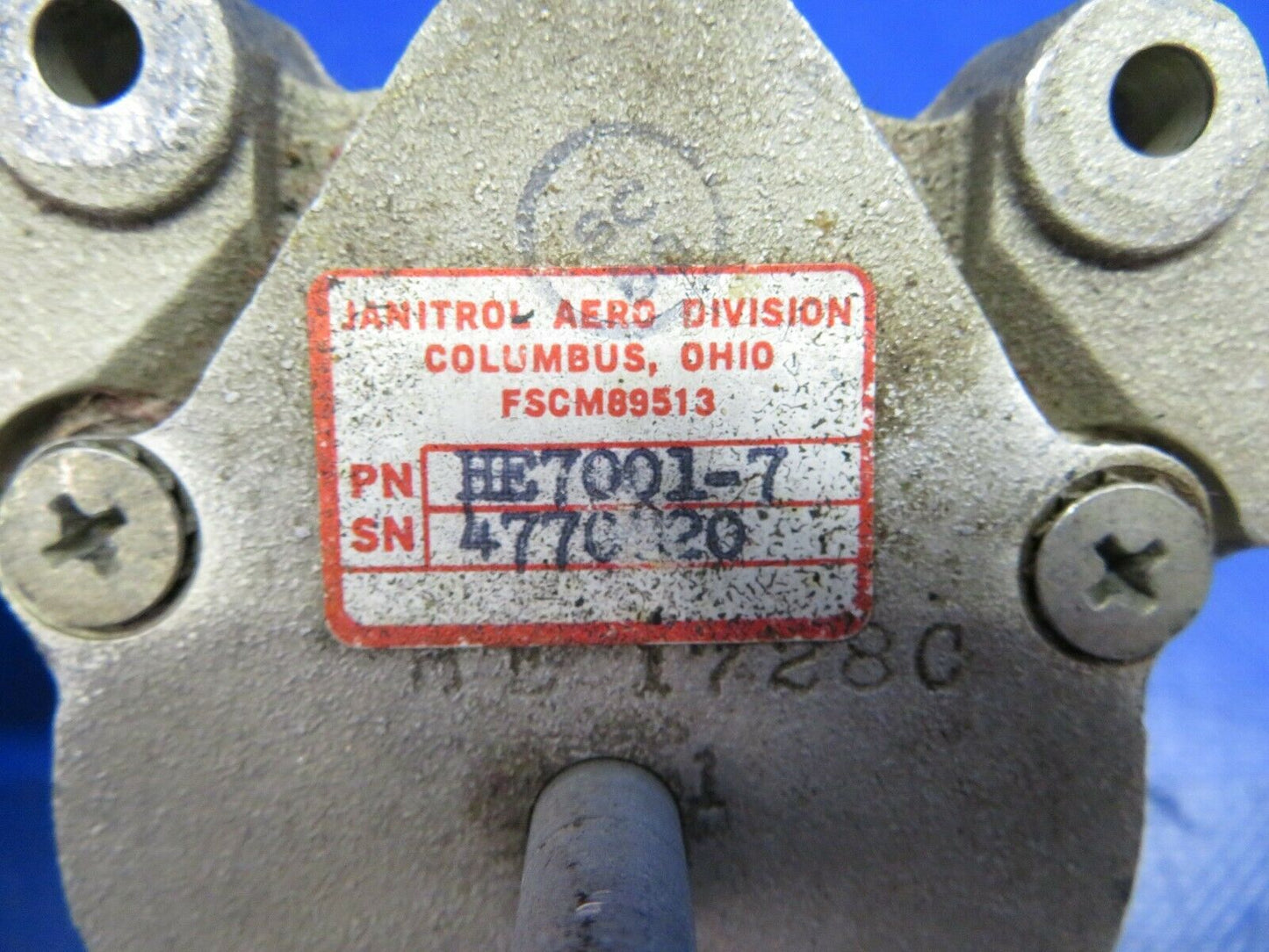 Beech Baron 58P Janitrol Fuel Selector Control LH HE7001-7 (0320-463)