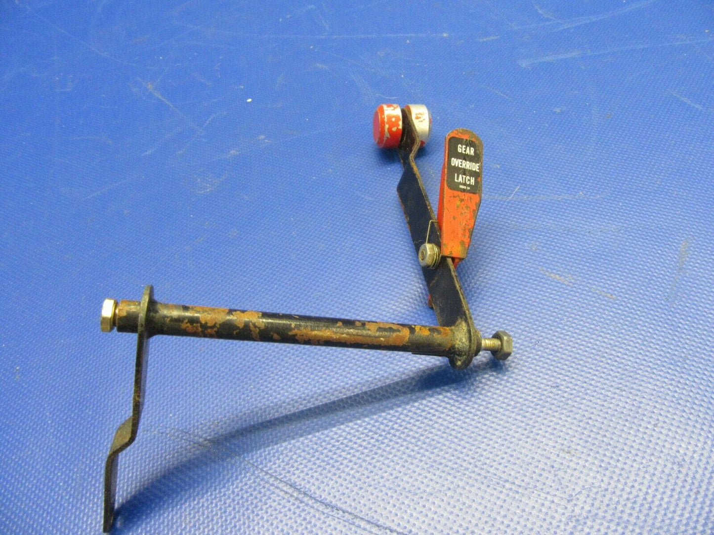 Piper PA-32RT Gear Override Mechanism Handle P/N 38175-00, 38175-000 (0521-590)