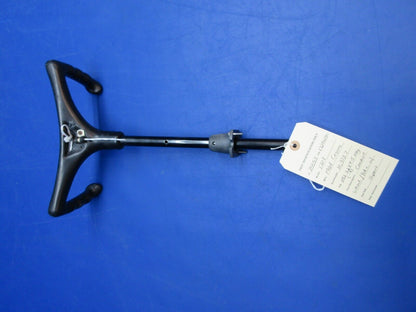 Cessna 172 / 172I Control Wheel / Yoke w/ Support P/N 0513239-5 (0923-889)