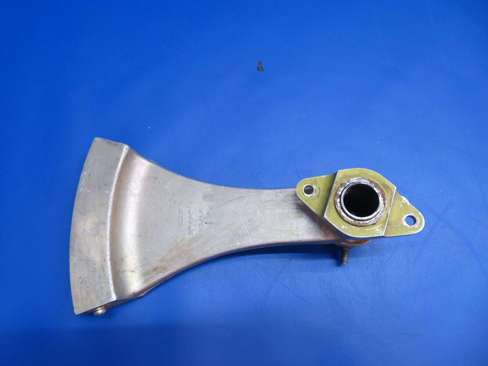 Piper PA-31T Sector Nose Gear Steering P/N 46947-00, 46947-000  (1022-549)