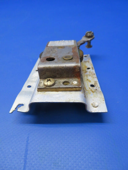 Airborne Fuel Selector LH P/N 1M2-3 (1022-384)