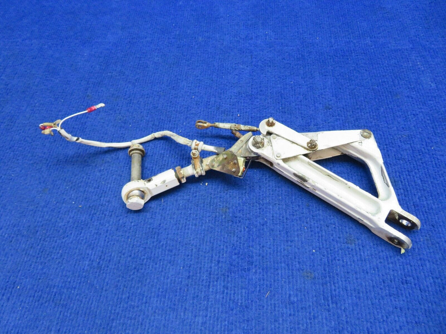 Piper Main Gear Truss Assy LH Link Casting # 20766 (0722-369)