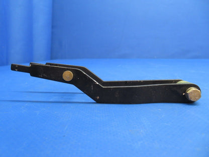 Piper PA-34-200T Lever Assy Fuel Selector Valve LH & RH P/N 96085-00 (0323-538)