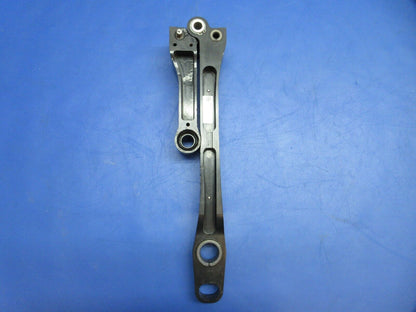 Diamond DA-42 LH Main Gear Lever P/N D60-3237-31-51 (0623-760)