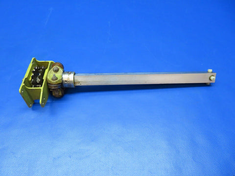 Piper PA-24-180 Comanche Control Wheel Tube LH Roller P/N 20975-03 (1223-273)
