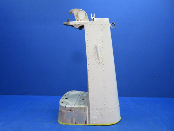 Early Cessna 172 Tailcone AFT w/ Elevator Bellcrank P/N 0591201-3 (0823-187)