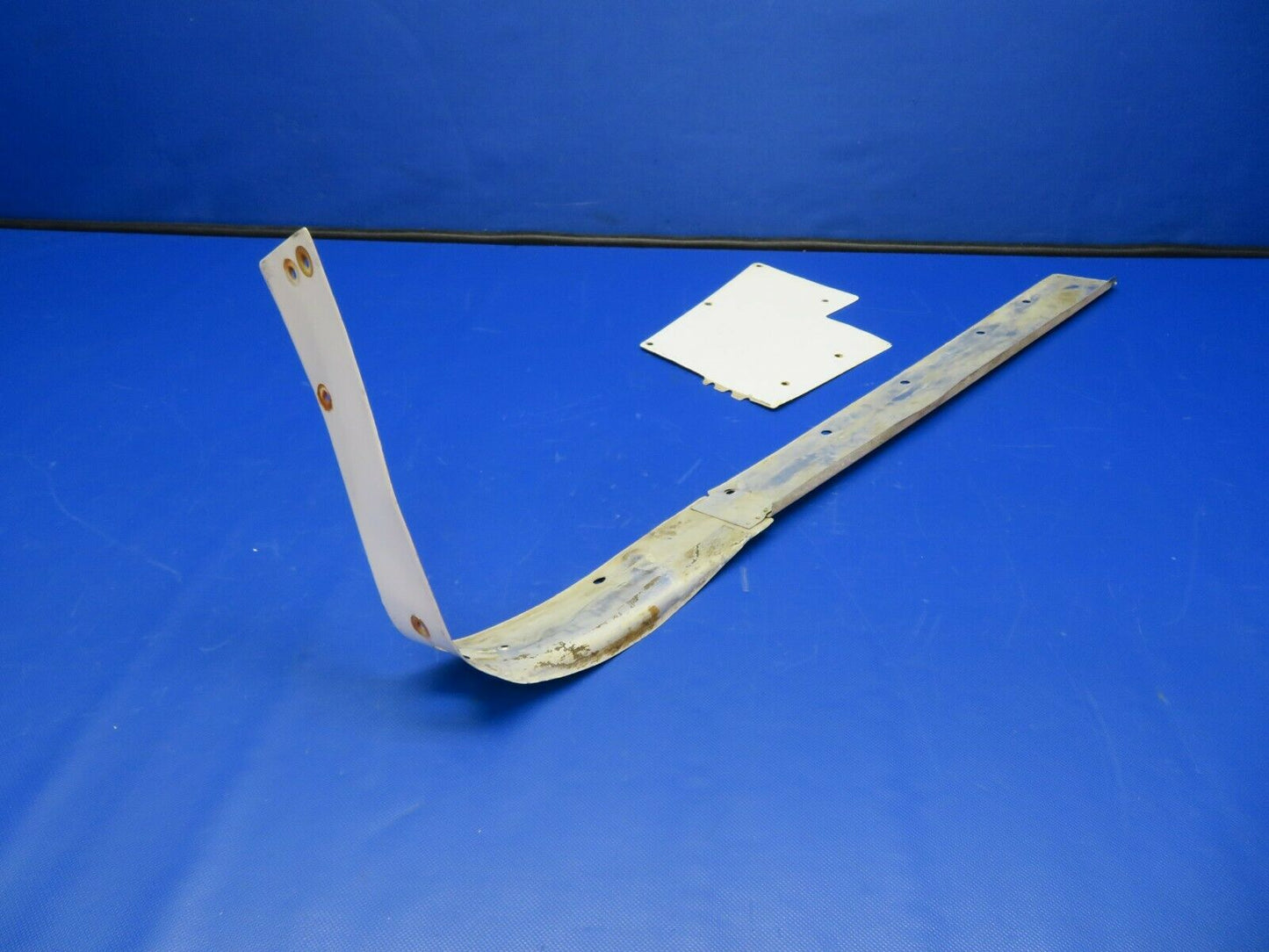 1960 Cessna 210 Wing Fairing RH P/N 1200080-2 (0321-124)