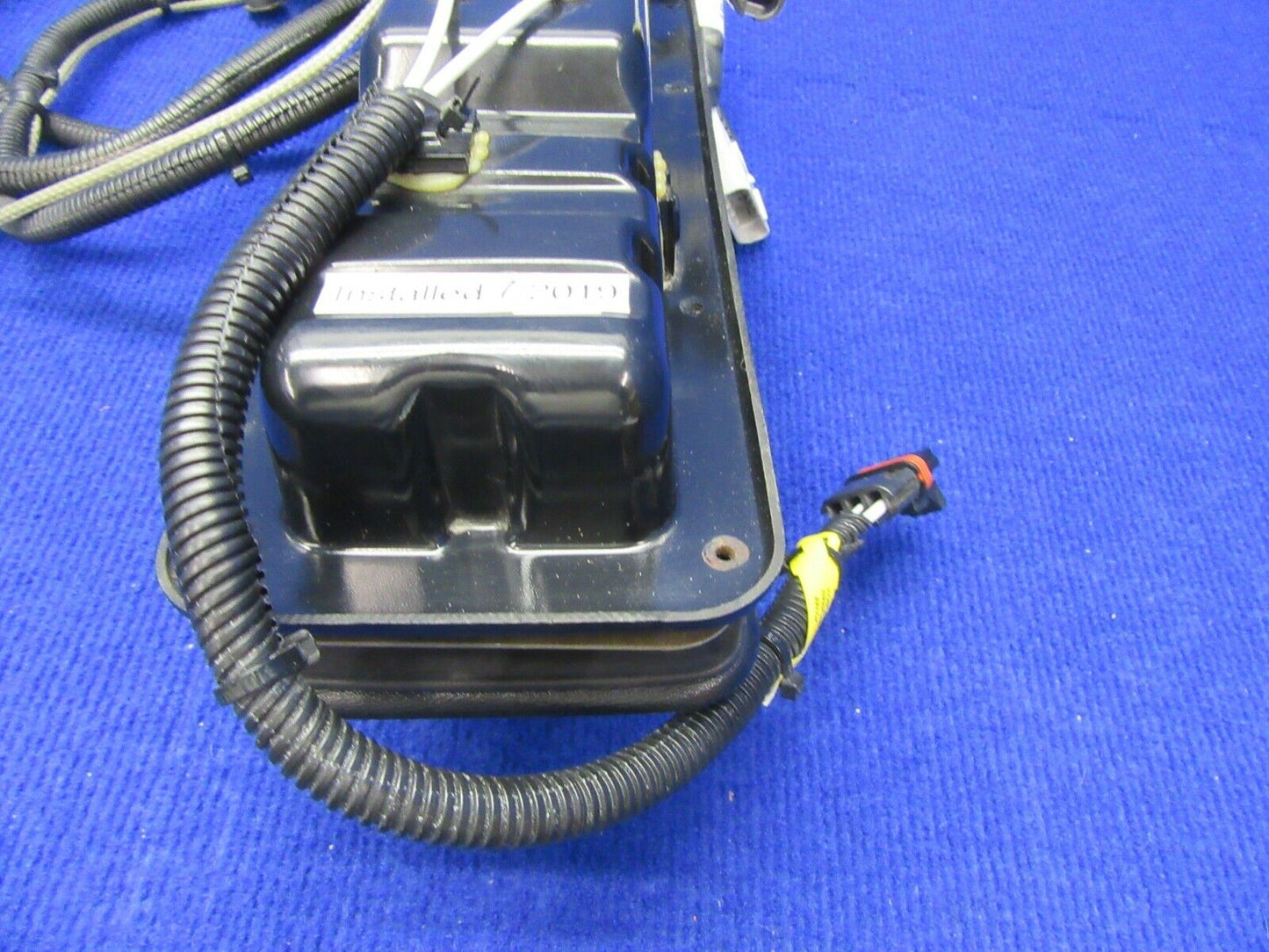 Cirrus SR-22 Battery #2 Enclosure w/ Relay P/N 14218-001, 14270-004 (0122-352)