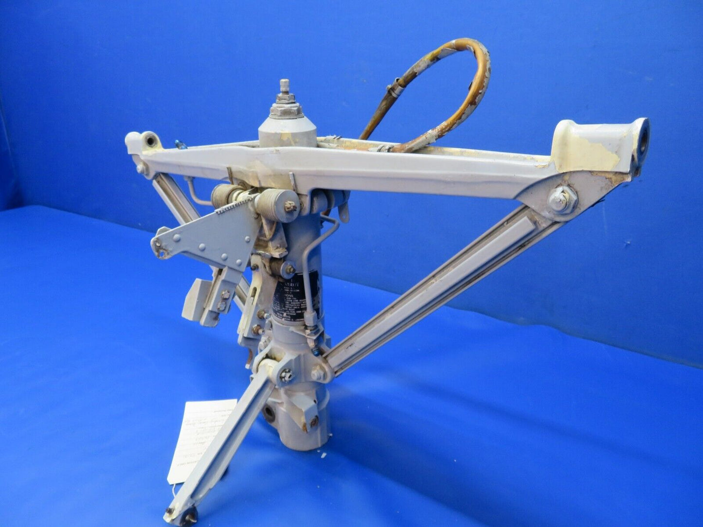 Beech B58P Main Landing Gear Brace & Strut RH P/N 60-810014-3 (0620-440)