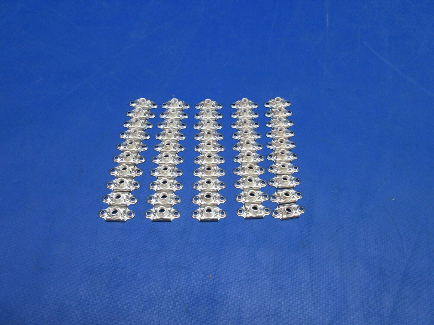 Aviation Nut Plate P/N MS21060-3K LOT OF 50 NEW OLD STOCK (1023-957)
