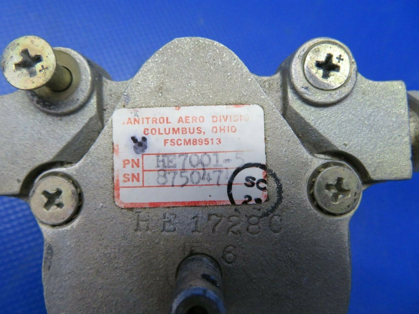 Beech 58 Baron Janitrol Fuel Selector Control Box RH P/N HE7001-5 (0521-58)