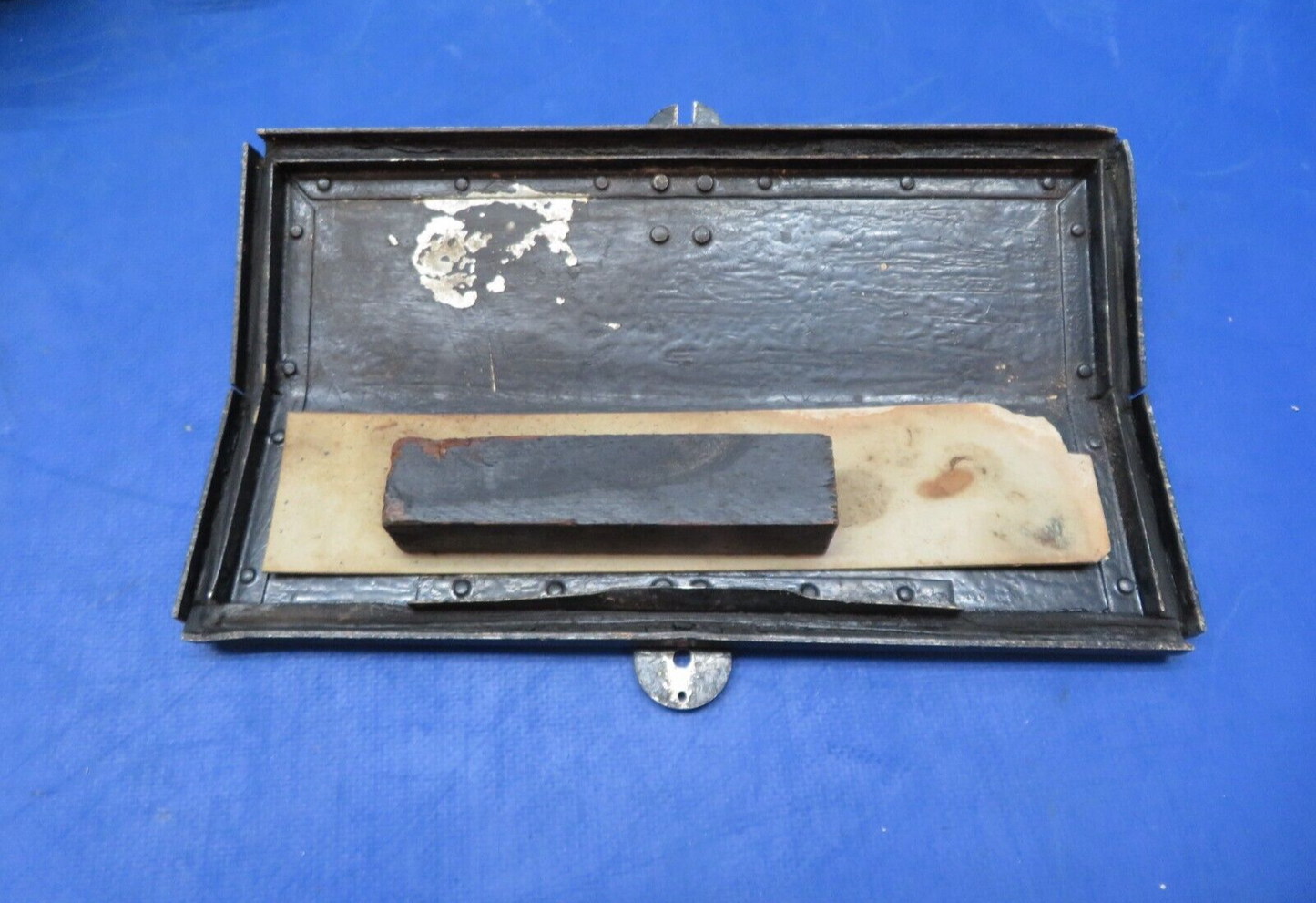 Piper PA-28R-180 Battery Box Assy w/ Lid & Relay 12v P/N 63888-00 (1123-403)