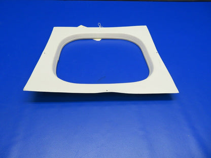 Cessna P210 Moulding Window Trim RH FWD P/N 2115005-10 (1220-117)