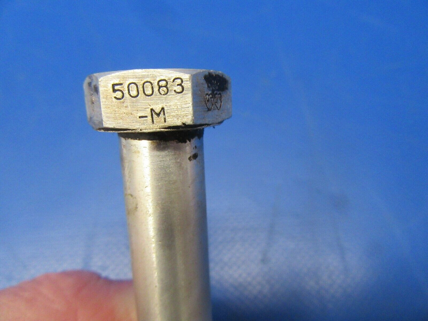 Aircraft Bolt 4-1/2" long Head Diameter 3/4" P/N 50083-M LOT OF 4 (0519-49)