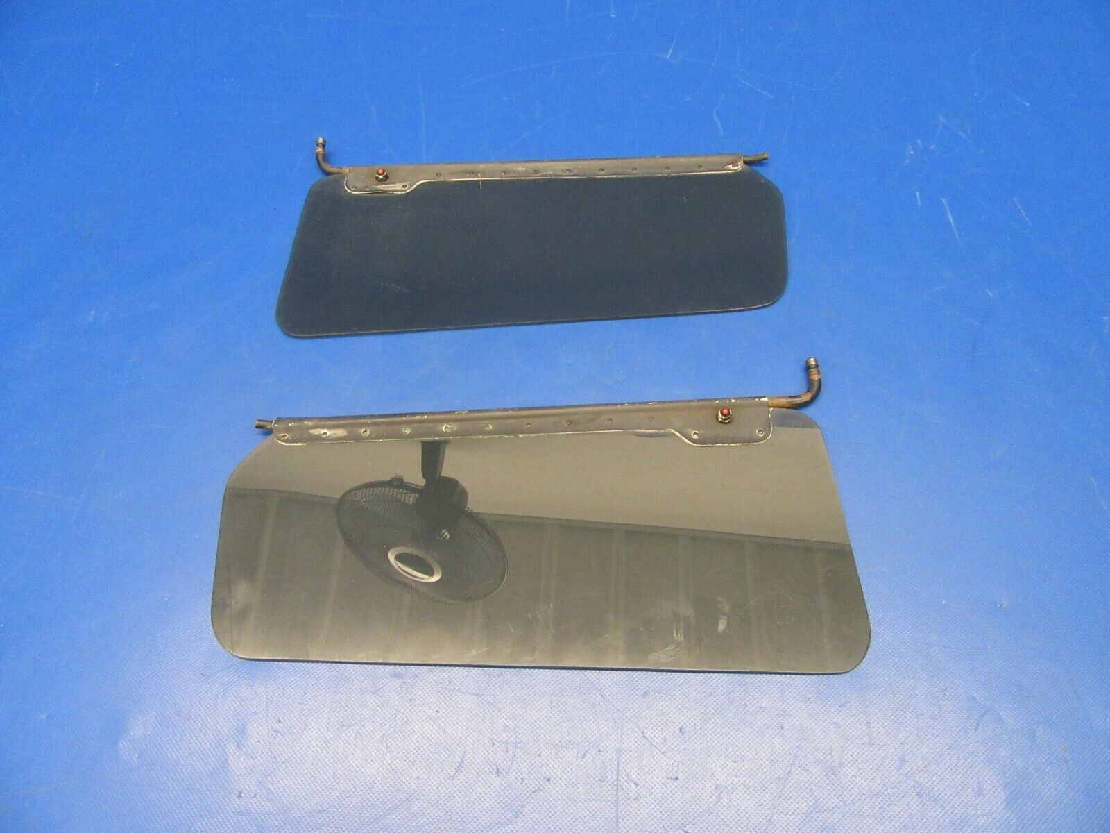 Cessna 310, T310Q Sun Visor Set P/N 0811819-2, 0811819-1 (0619-231)