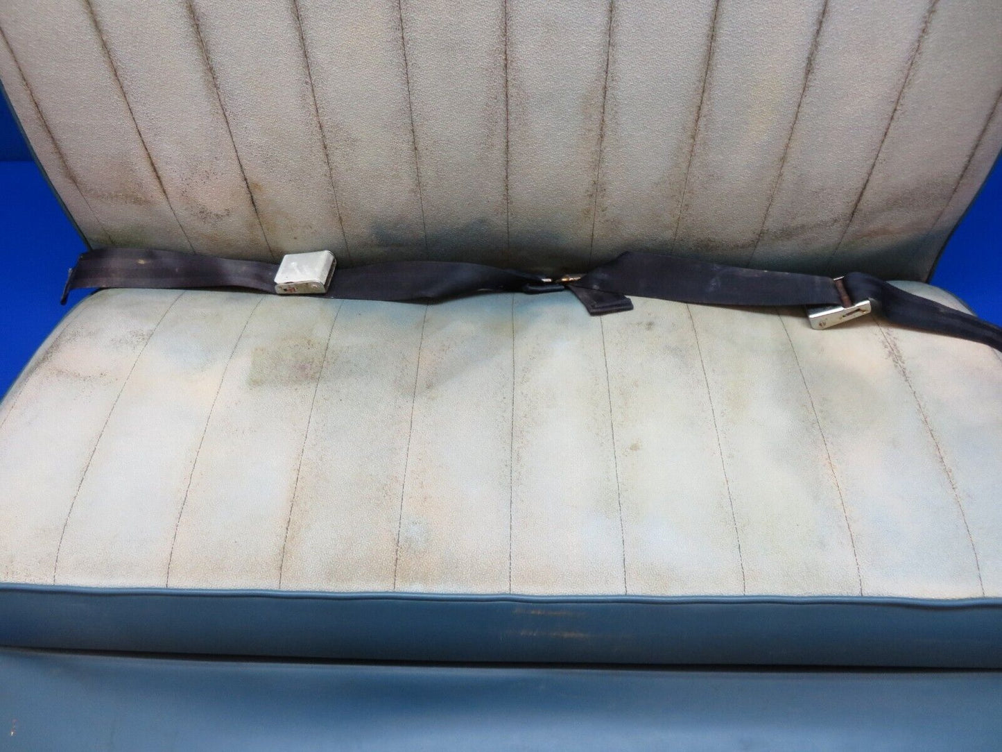 Piper PA-24-180 Rear Seat Assy P/N 21738-03 (1223-1420)