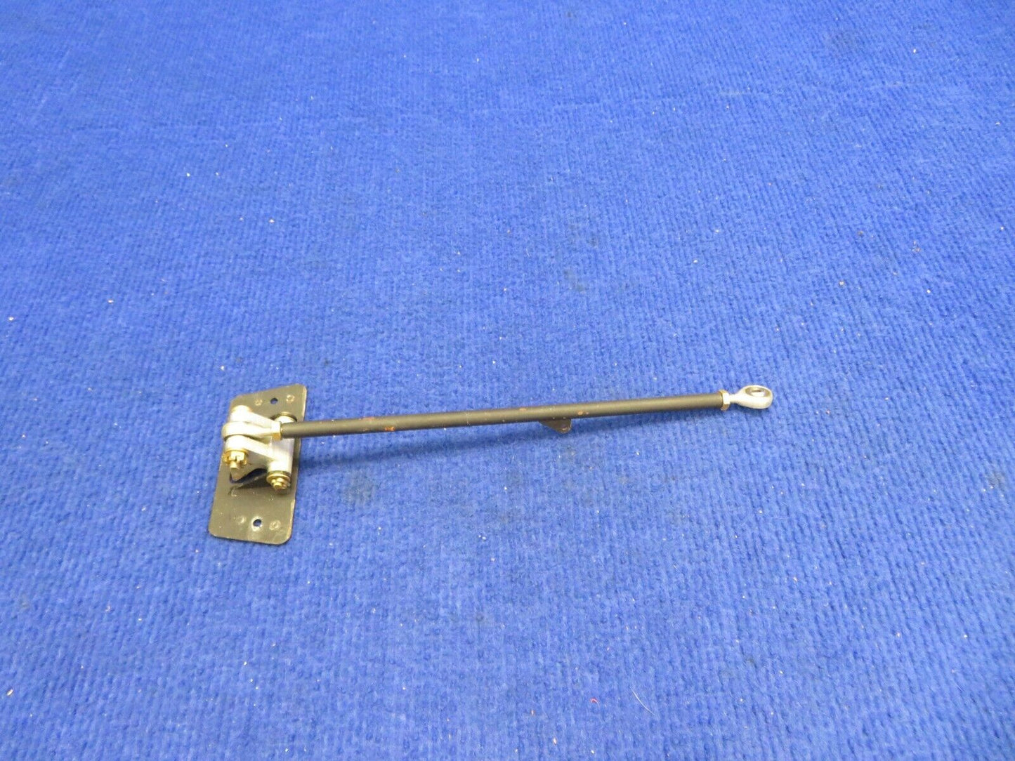 Piper Tomahawk PA-38-112 Door Latch Rod Assembly P/N 77514-04 (0422-315)