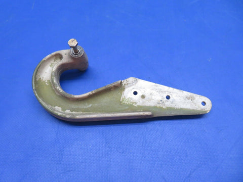 Cessna 310 / 310Q Inboard Gear Door Hinge P/N 0826005-4 (0823-638)