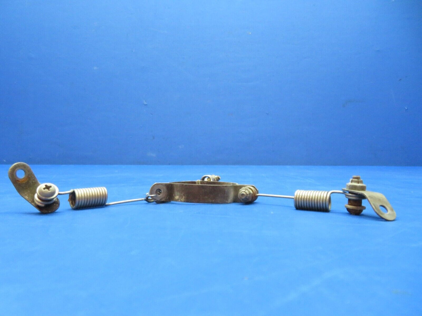 Cessna 310 310F Exhaust Stack Centering Clamp Spring Assy 0852000-28 (1123-350)